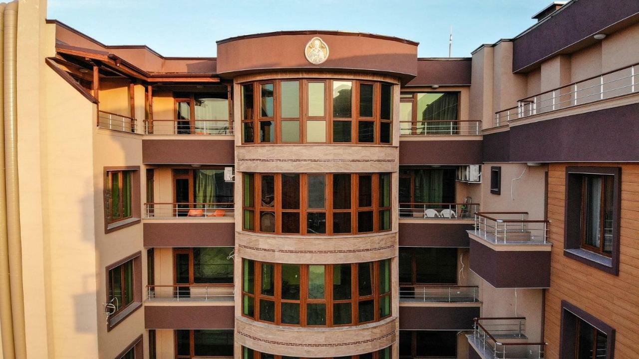 Art Apartments In 帕莫瑞 外观 照片
